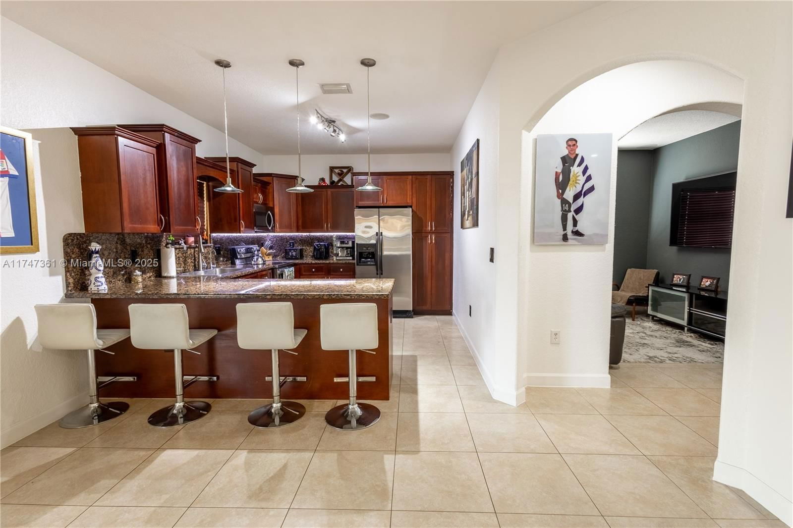 Real estate property located at 15333 184th St, Miami-dade, Jeannie Estates, Miami, FL