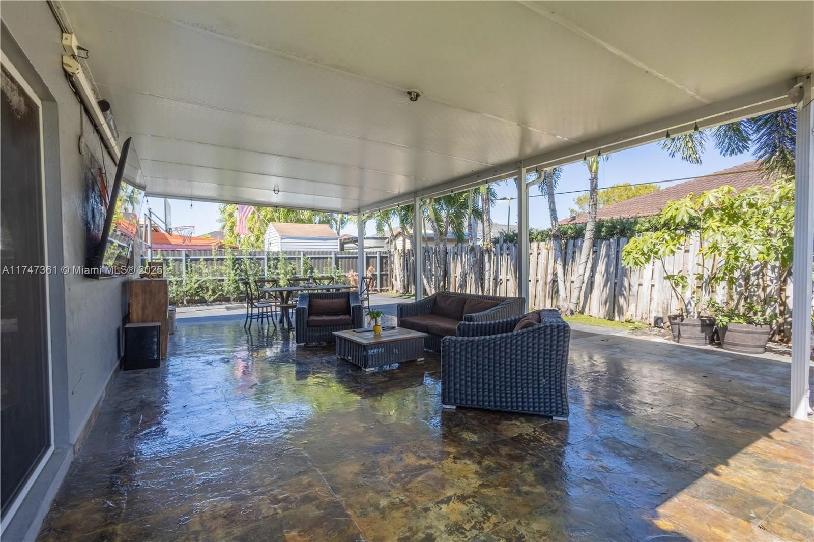 Real estate property located at 15333 184th St, Miami-dade, Jeannie Estates, Miami, FL