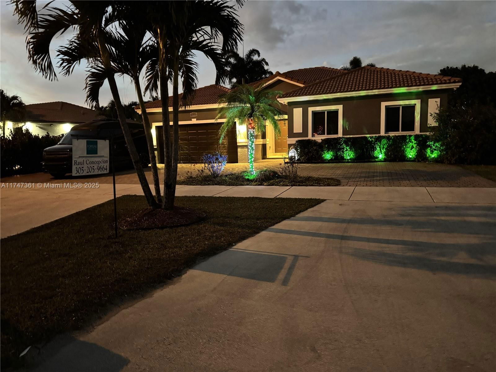 Real estate property located at 15333 184th St, Miami-dade, Jeannie Estates, Miami, FL