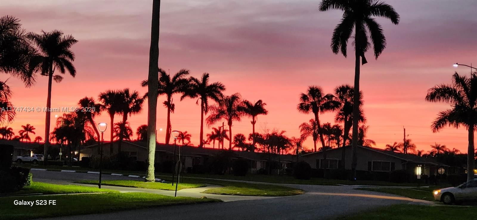 Real estate property located at 2520 Dudley Dr E, Palm Beach, Cresthaven Villas Condo 2, West Palm Beach, FL