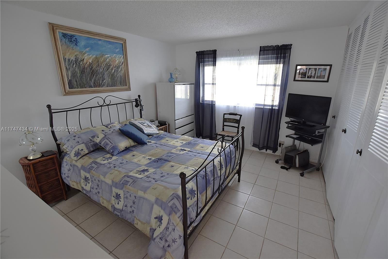 Real estate property located at 2520 Dudley Dr E, Palm Beach, Cresthaven Villas Condo 2, West Palm Beach, FL