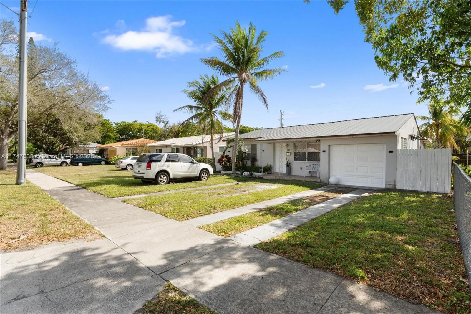 Real estate property located at 2022 Rodman St, Broward, Hollywood South Side Add, Hollywood, FL