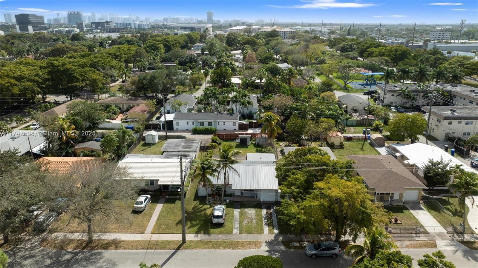 Real estate property located at 2022 Rodman St, Broward, Hollywood South Side Add, Hollywood, FL