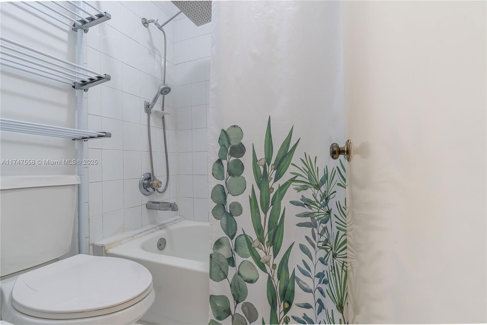 Real estate property located at 6345 27th Ln #108-14, Miami-dade, Lago Grande Five-a Condo, Hialeah, FL
