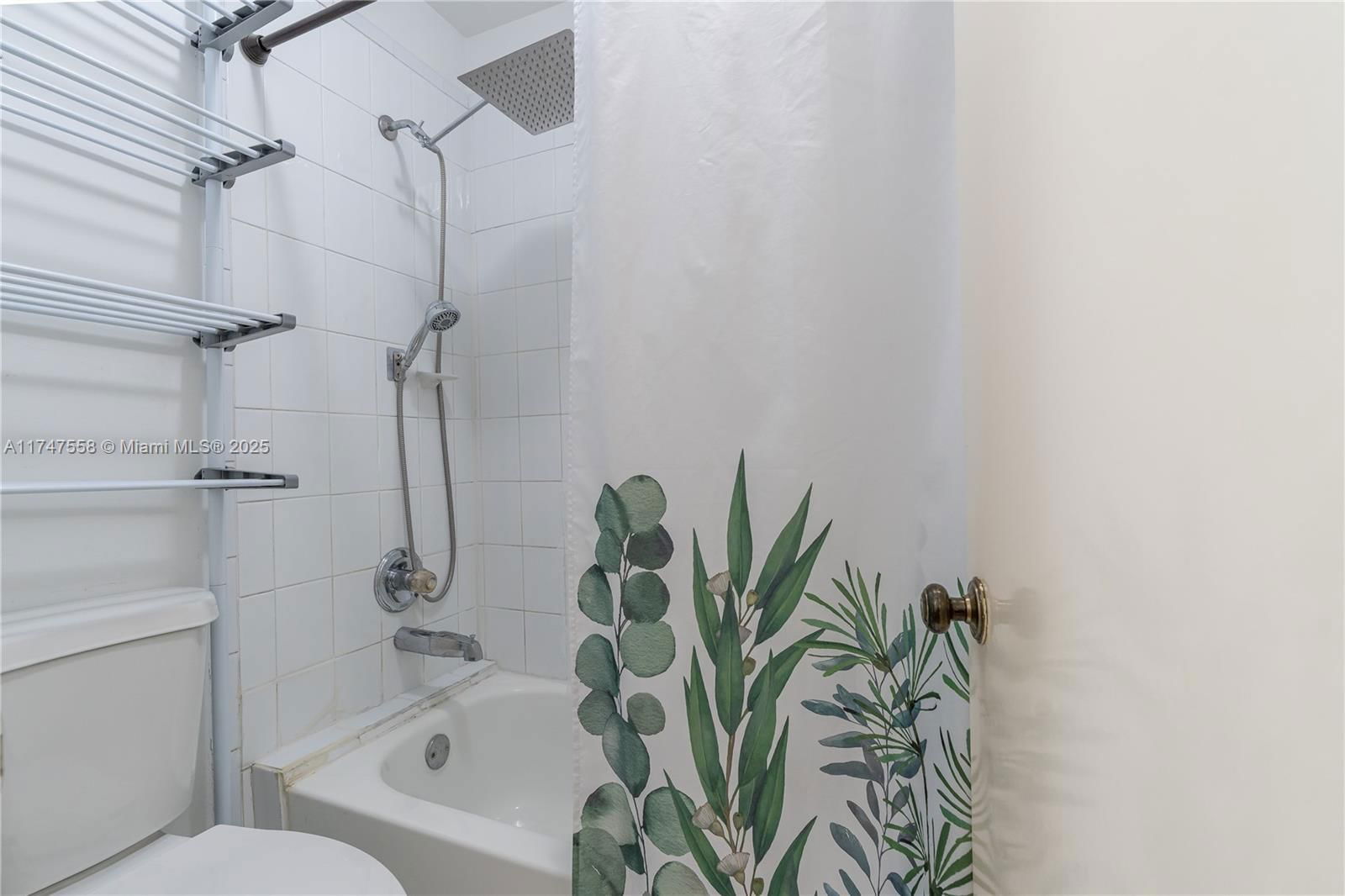 Real estate property located at 6345 27th Ln #108-14, Miami-dade, Lago Grande Five-a Condo, Hialeah, FL