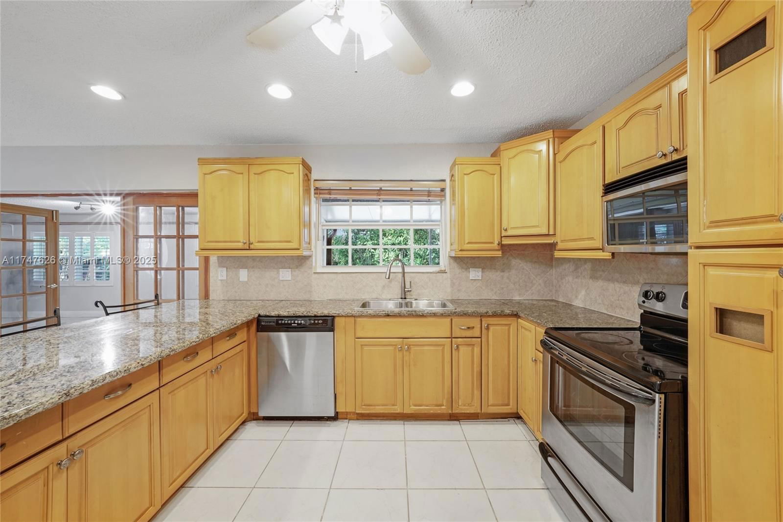 Real estate property located at 3921 Cleveland St, Broward, Hollywood Hills, Hollywood, FL