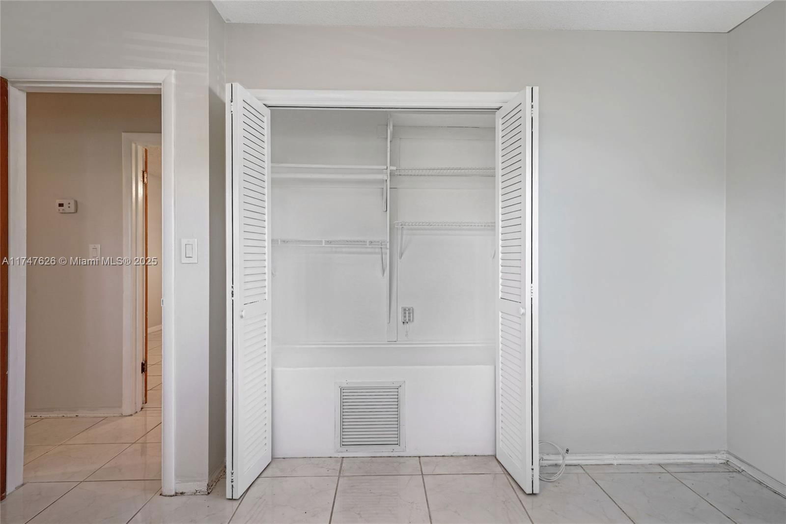 Real estate property located at 3921 Cleveland St, Broward, Hollywood Hills, Hollywood, FL
