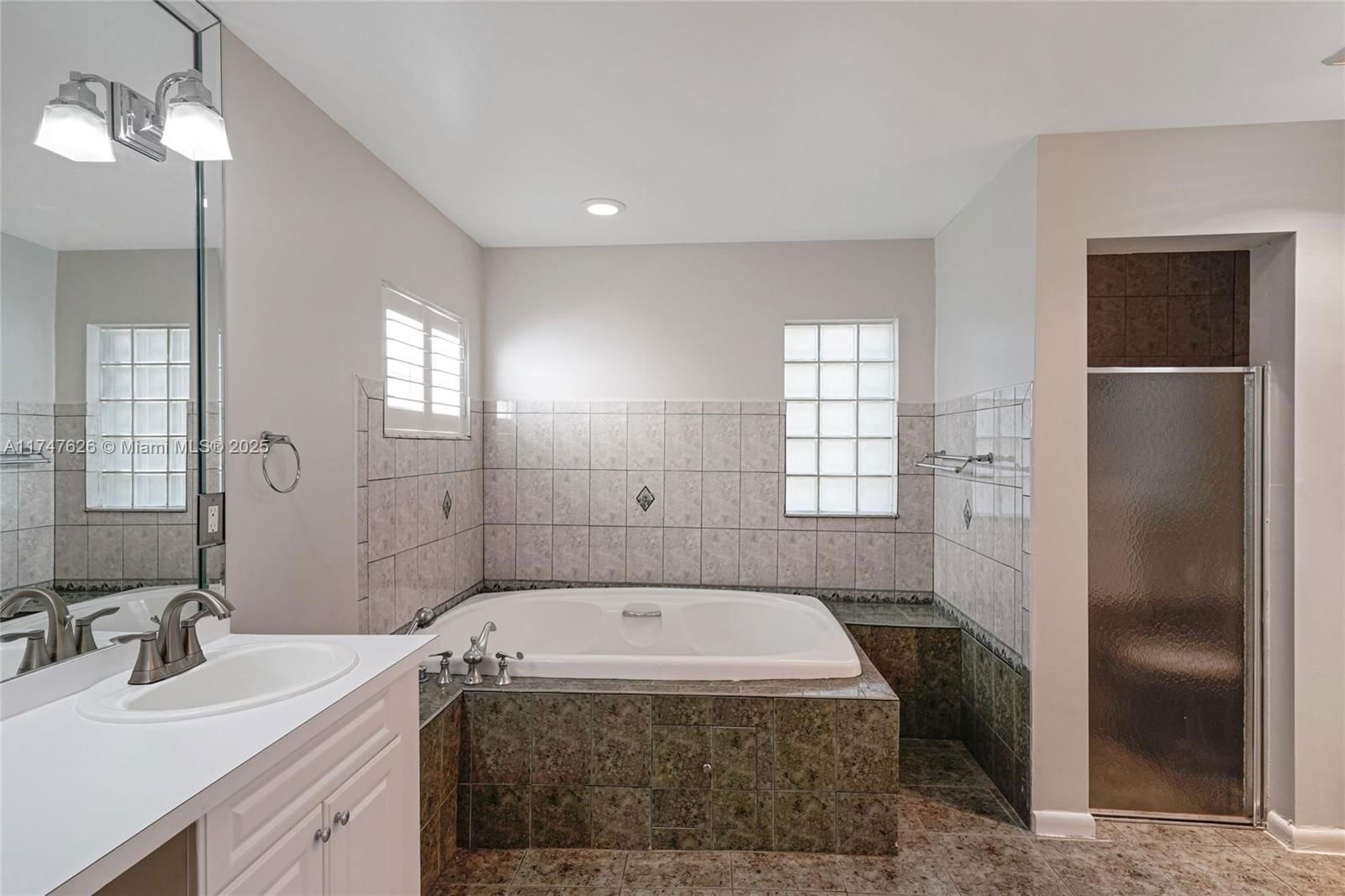 Real estate property located at 3921 Cleveland St, Broward, Hollywood Hills, Hollywood, FL