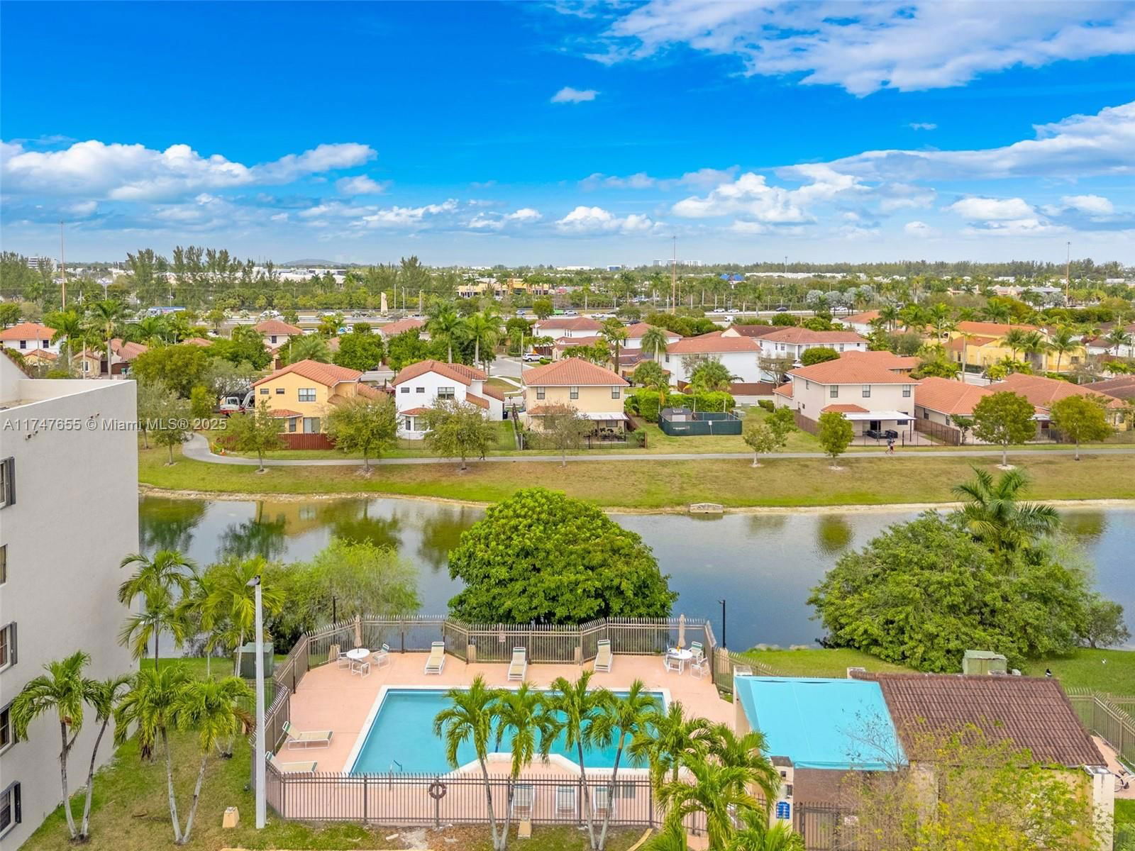 Real estate property located at 10105 9th St Cir #9-105, Miami-dade, Las Brisas Village Condo, Miami, FL