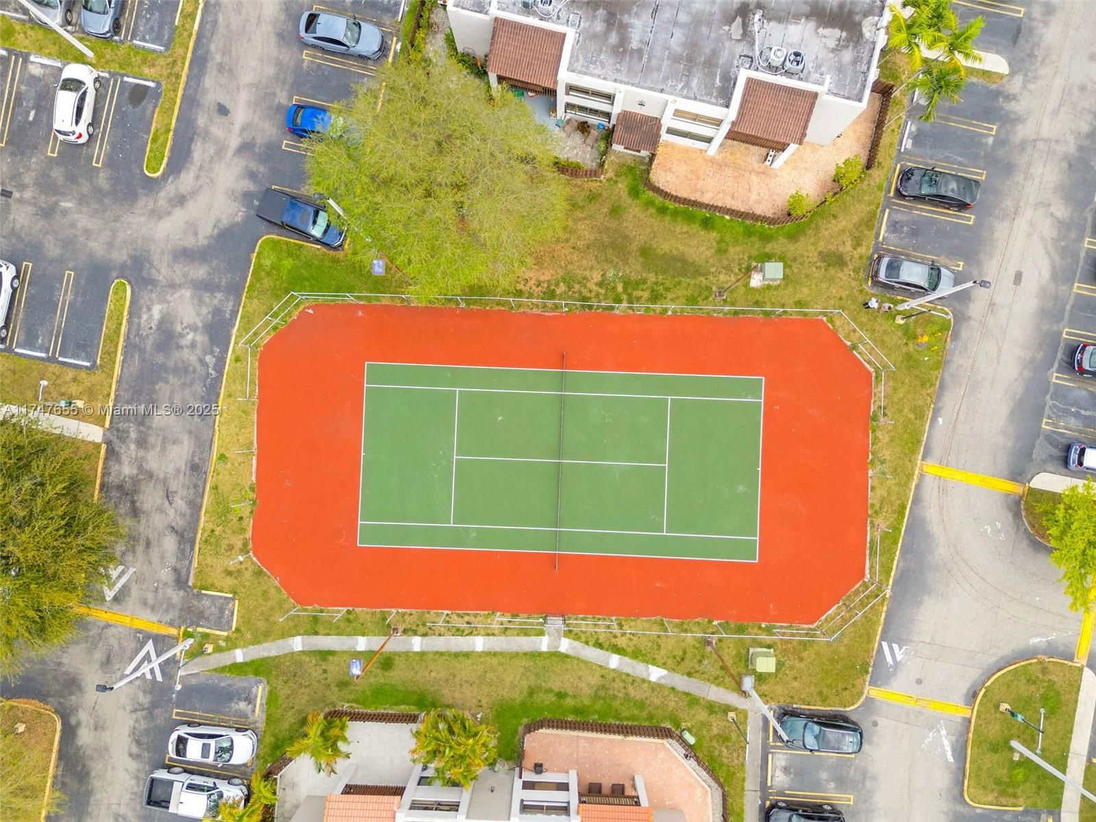 Real estate property located at 10105 9th St Cir #9-105, Miami-dade, Las Brisas Village Condo, Miami, FL