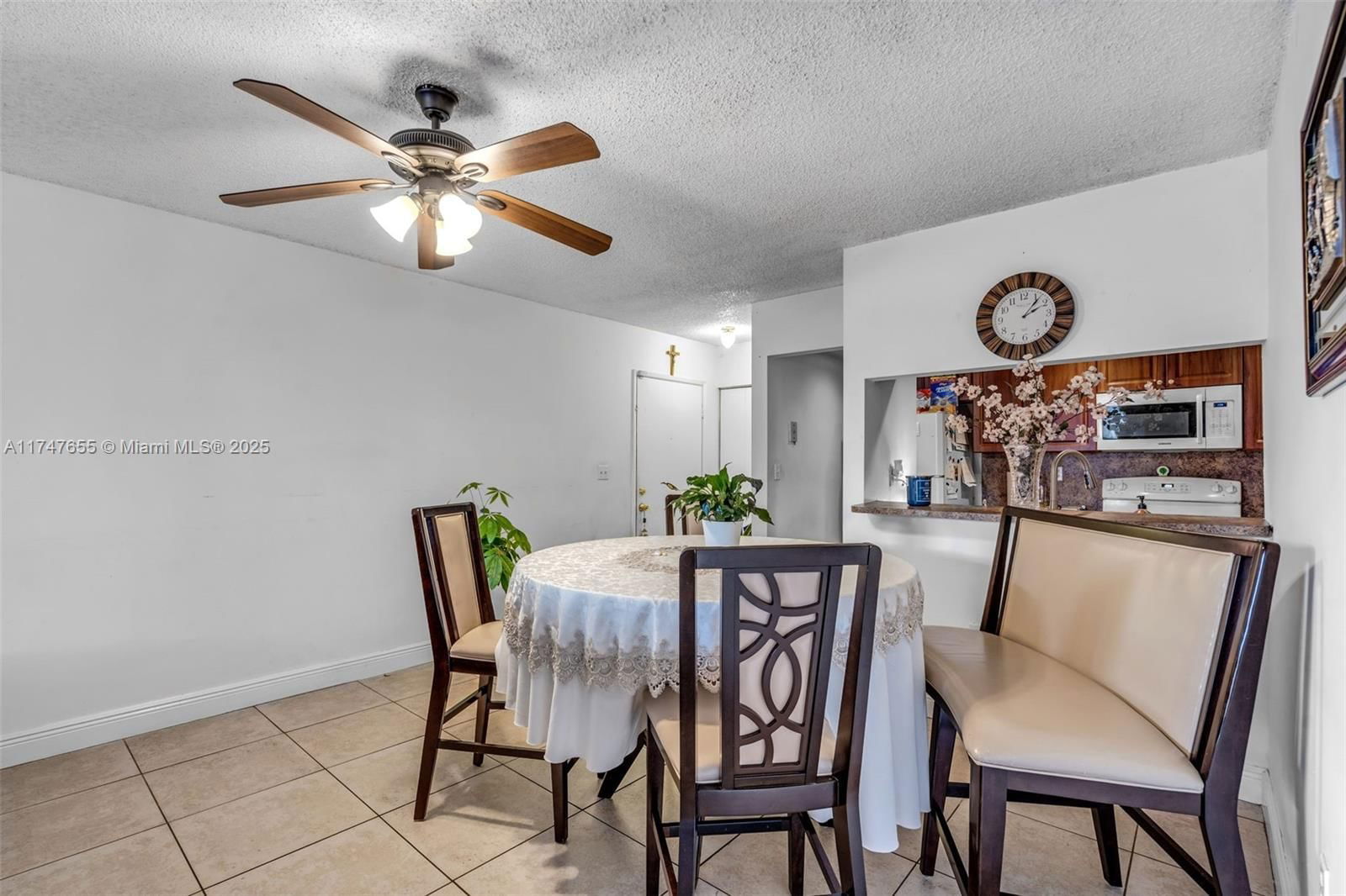 Real estate property located at 10105 9th St Cir #9-105, Miami-dade, Las Brisas Village Condo, Miami, FL