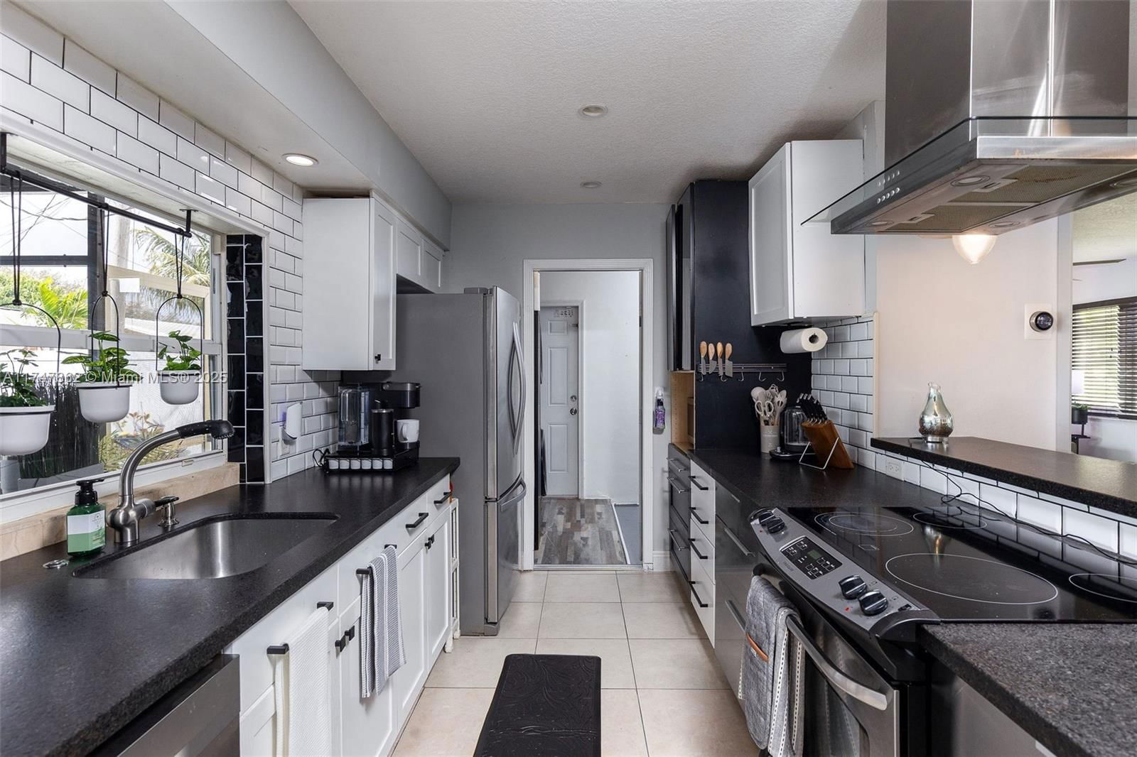 Real estate property located at 2304 54th St, Broward, Tamarac Lakes North 3rd S, Tamarac, FL