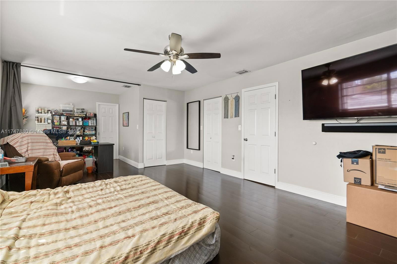 Real estate property located at 1089 135th Pl, Miami-dade, Tamiami Lakes Sec 6, Miami, FL