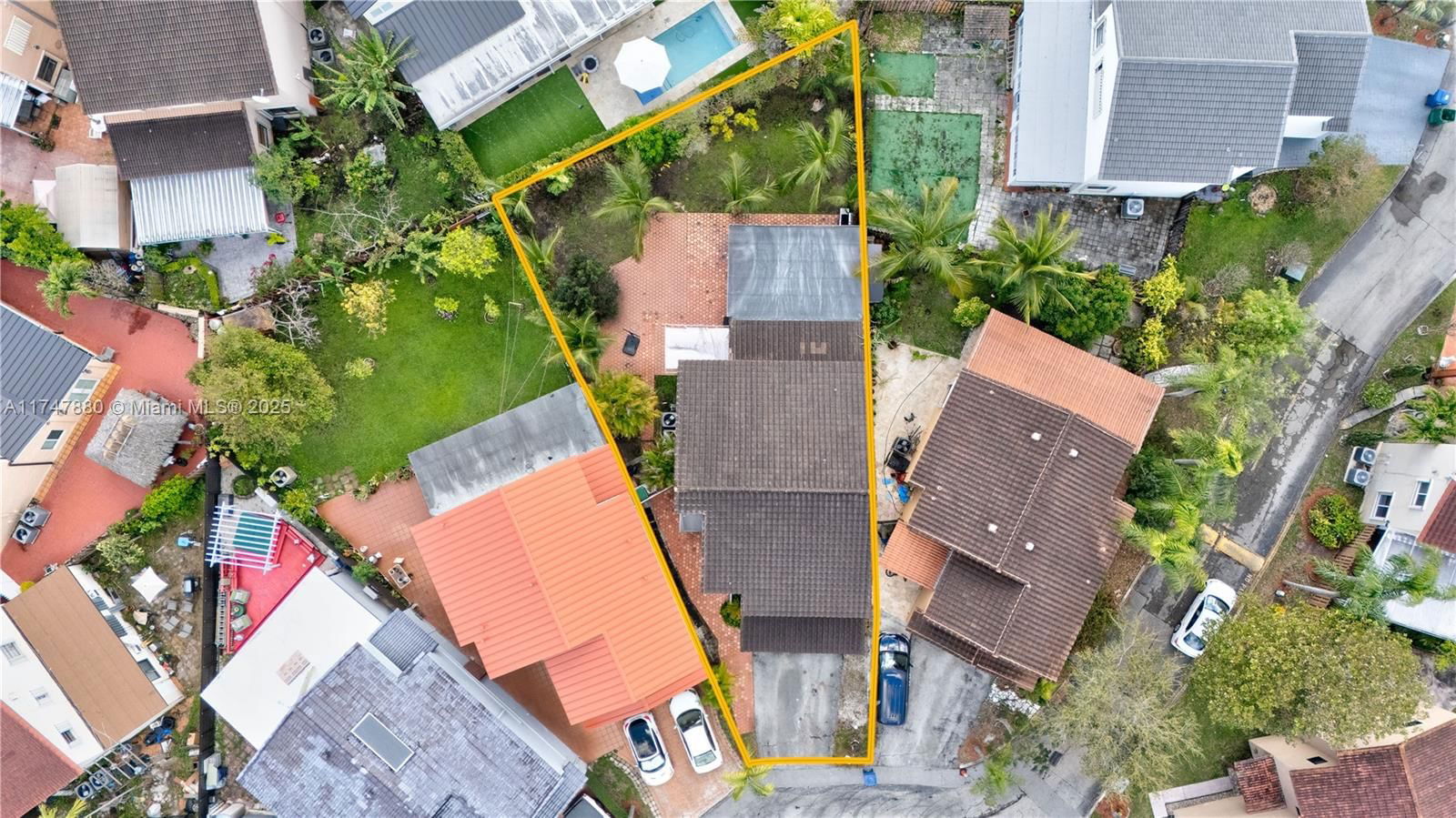 Real estate property located at 1089 135th Pl, Miami-dade, Tamiami Lakes Sec 6, Miami, FL