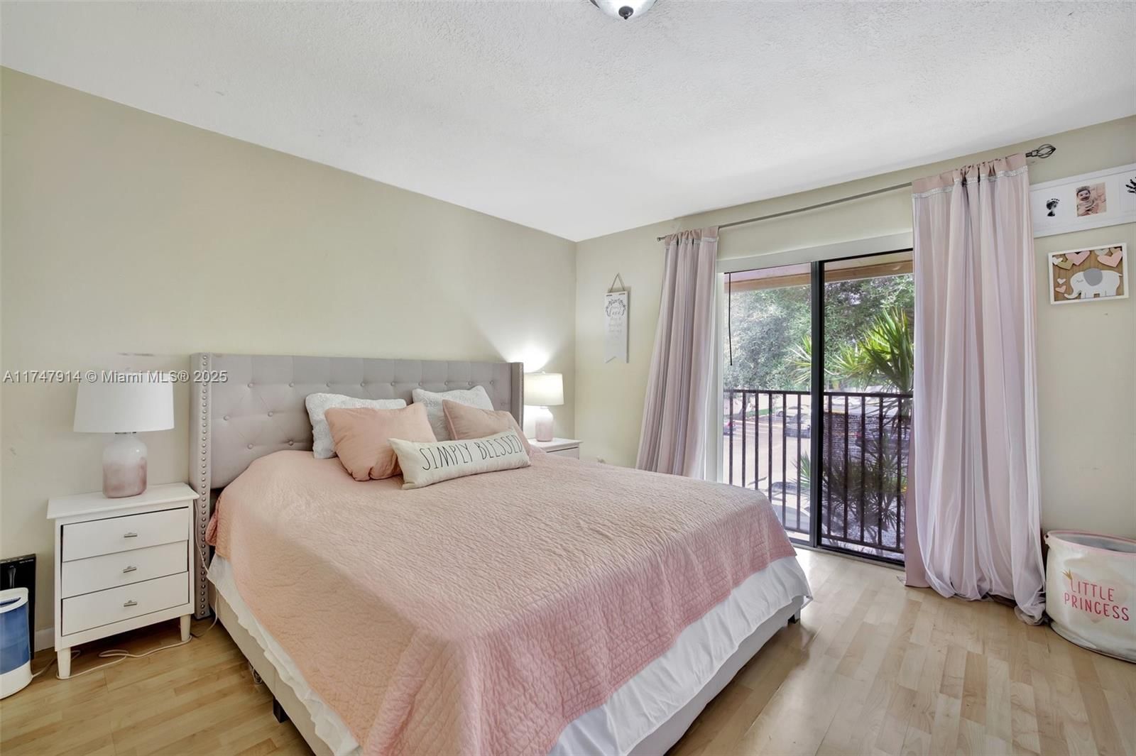 Real estate property located at 5841 Washington St #62, Broward, Hampton Court Condo, Hollywood, FL
