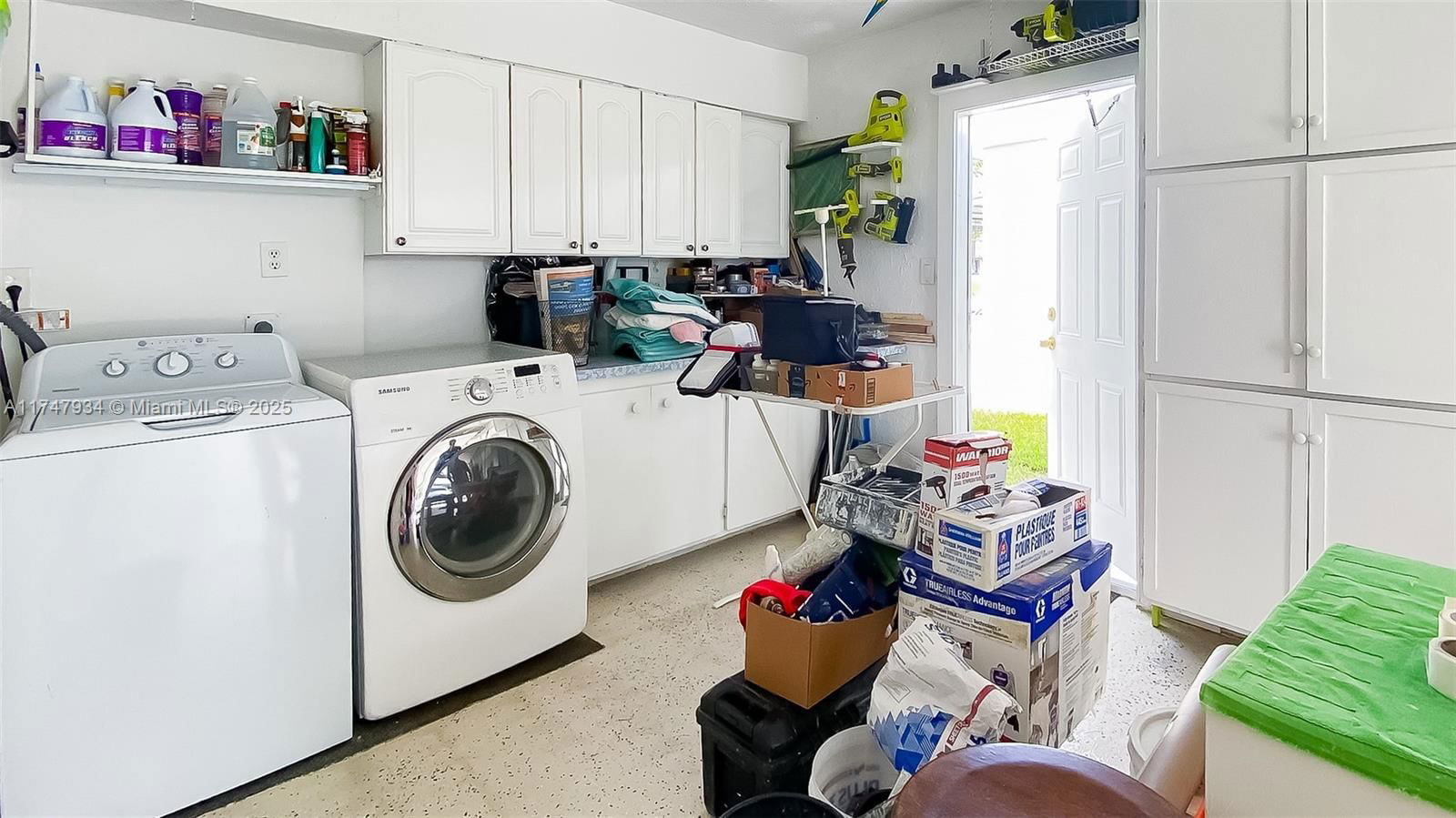 Real estate property located at 7105 73rd Ave, Broward, Mainlands Of Tamarac Lake, Margate, FL