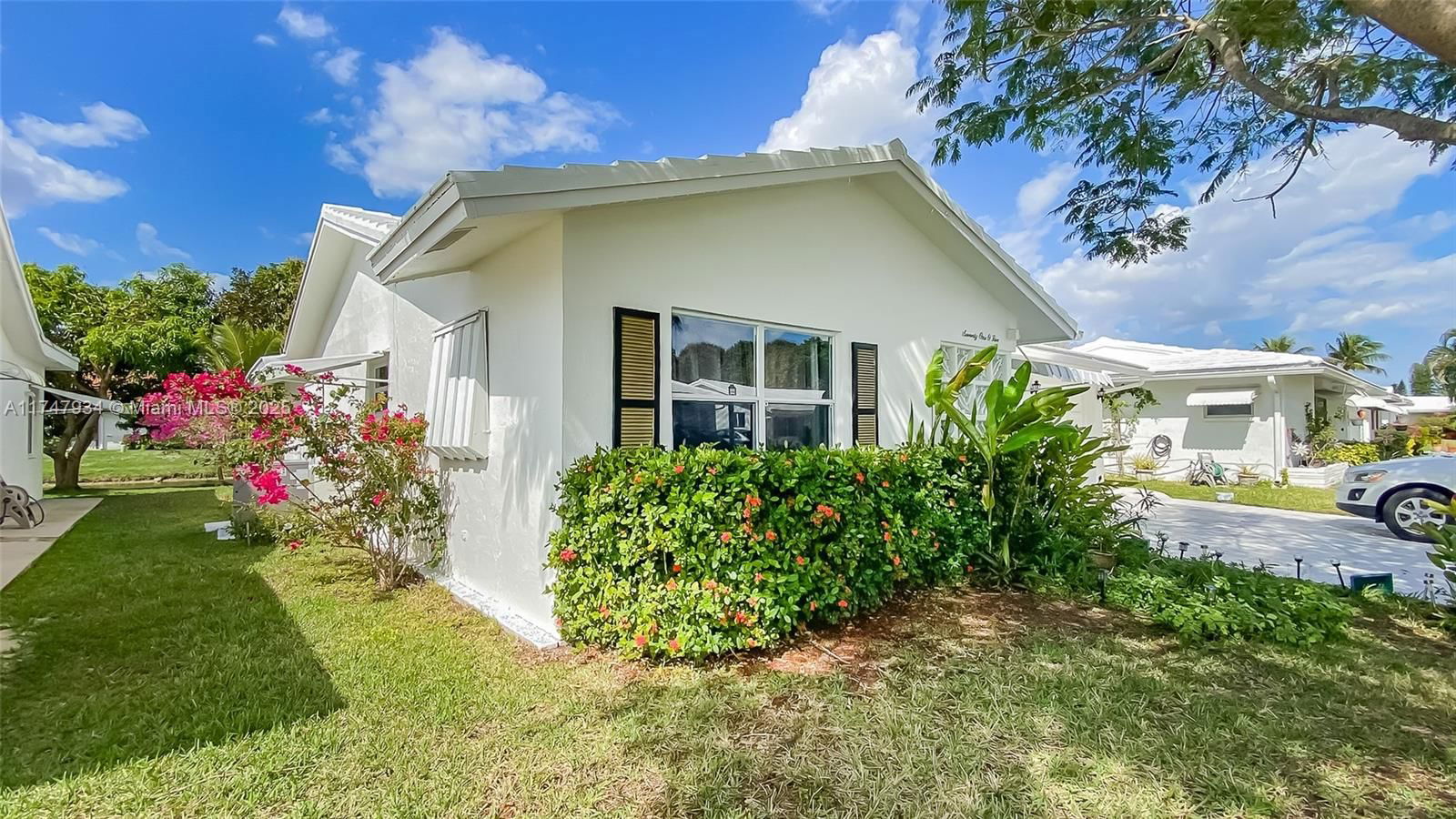 Real estate property located at 7105 73rd Ave, Broward, Mainlands Of Tamarac Lake, Margate, FL