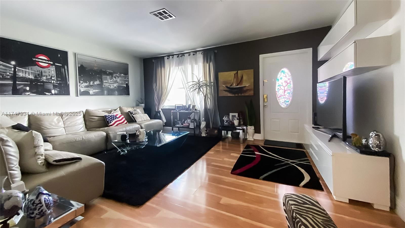 Real estate property located at 7105 73rd Ave, Broward, Mainlands Of Tamarac Lake, Margate, FL