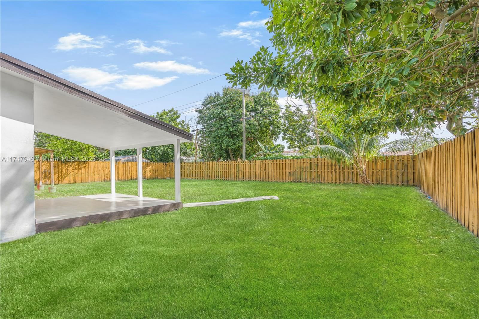 Real estate property located at 1080 213th Ter, Miami-dade, Ives Estates Sec 5, Miami, FL