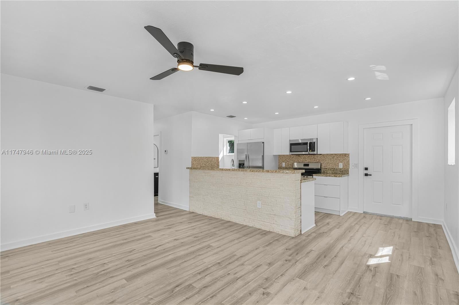 Real estate property located at 1080 213th Ter, Miami-dade, Ives Estates Sec 5, Miami, FL