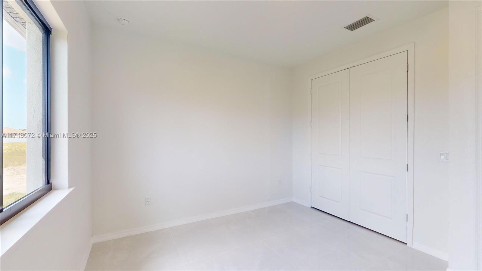 Real estate property located at 2700 20th Terrace, Lee, Cape Coral, Cape Coral, FL