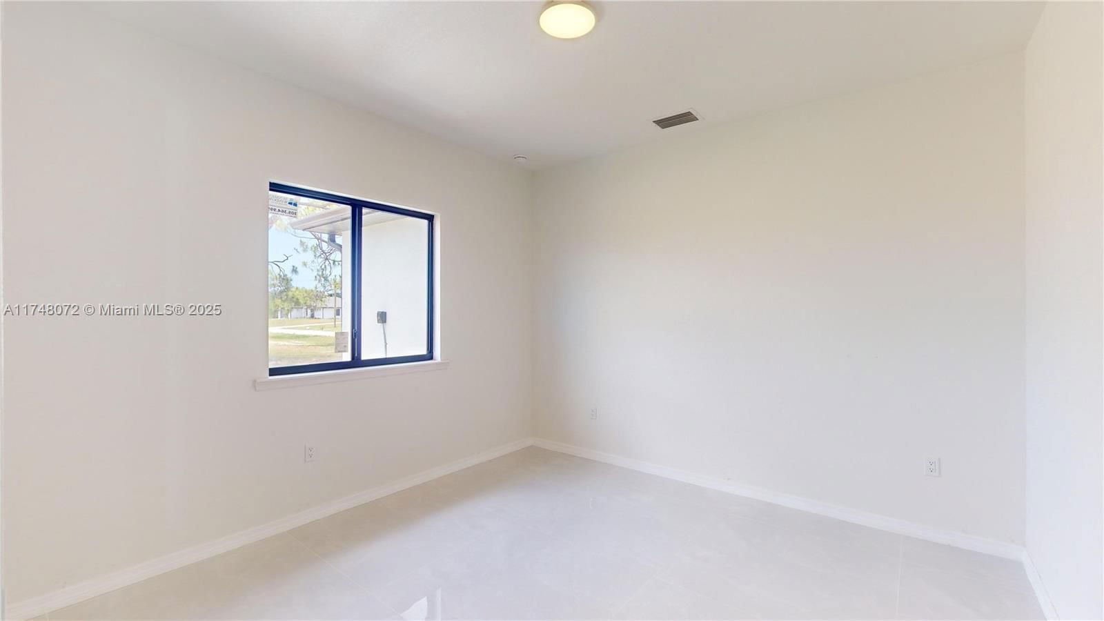 Real estate property located at 2700 20th Terrace, Lee, Cape Coral, Cape Coral, FL