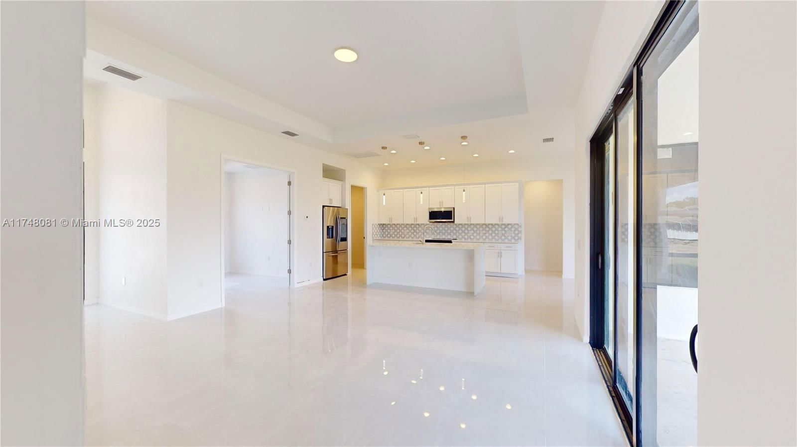 Real estate property located at 1902 28th Ave, Lee, Cape Coral, Cape Coral, FL