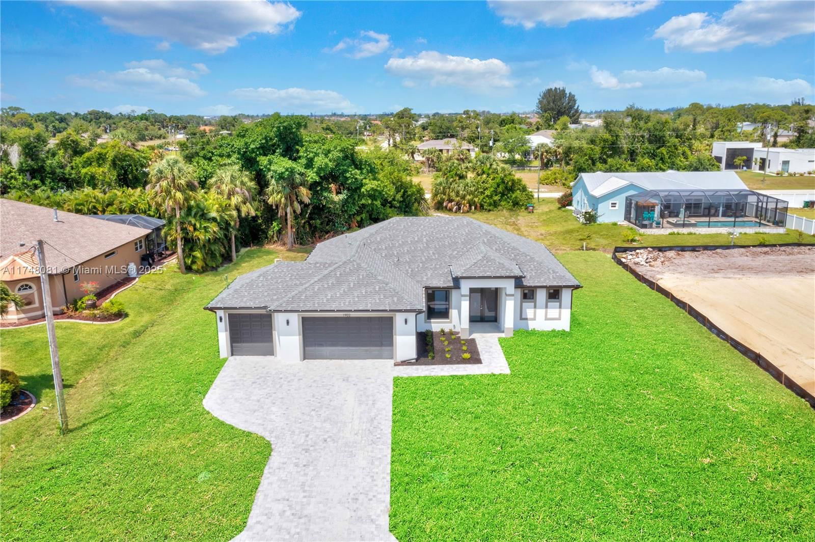 Real estate property located at 1902 28th Ave, Lee, Cape Coral, Cape Coral, FL