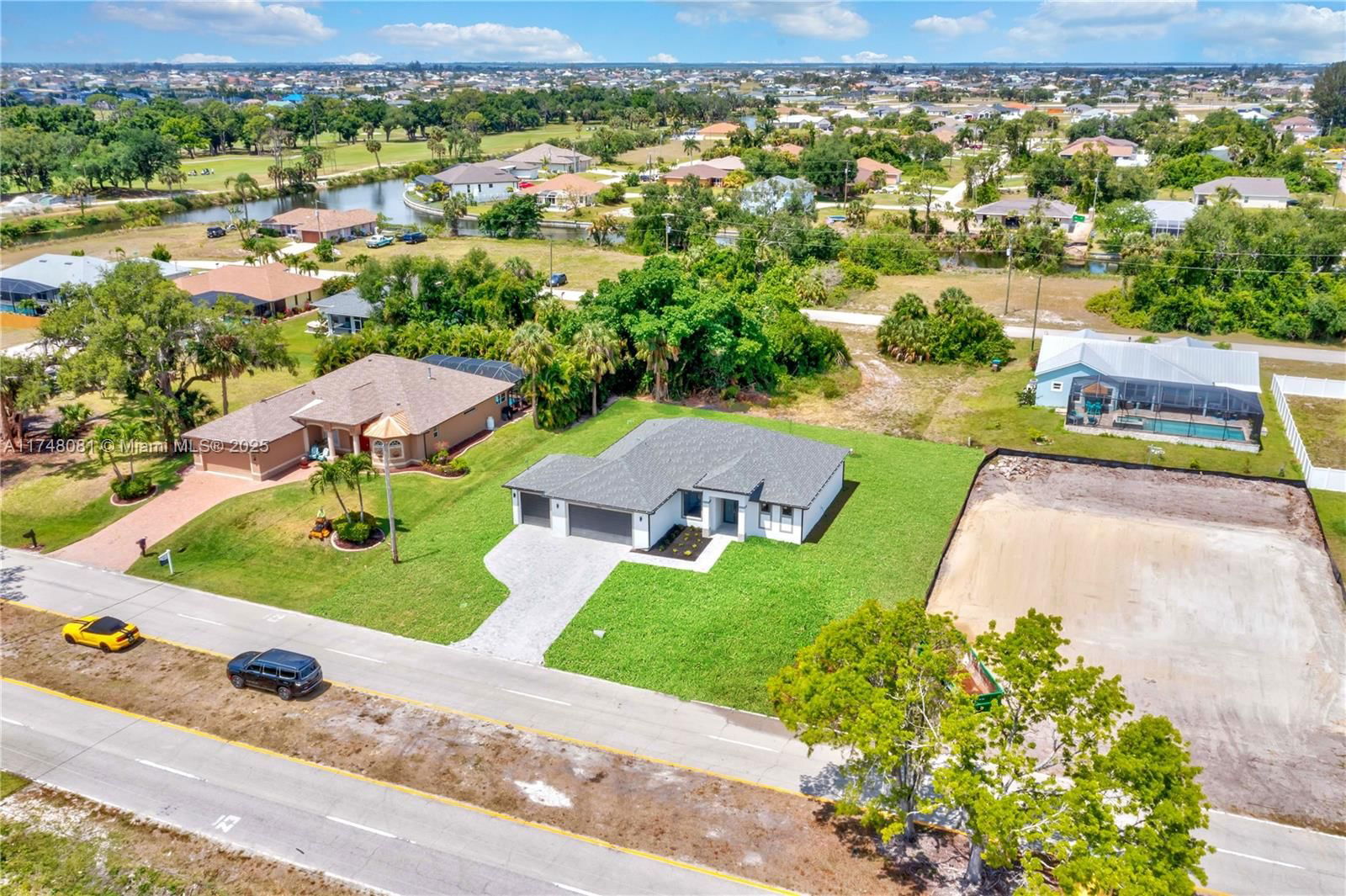 Real estate property located at 1902 28th Ave, Lee, Cape Coral, Cape Coral, FL