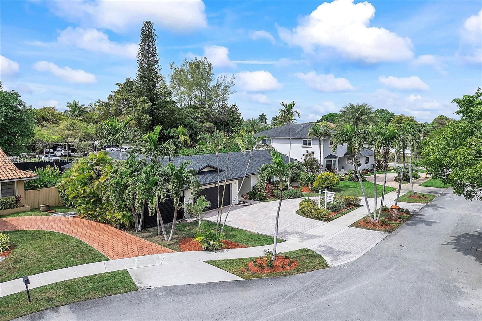 Real estate property located at 7020 95th Ct, Miami-dade, Edkar Sub, Miami, FL