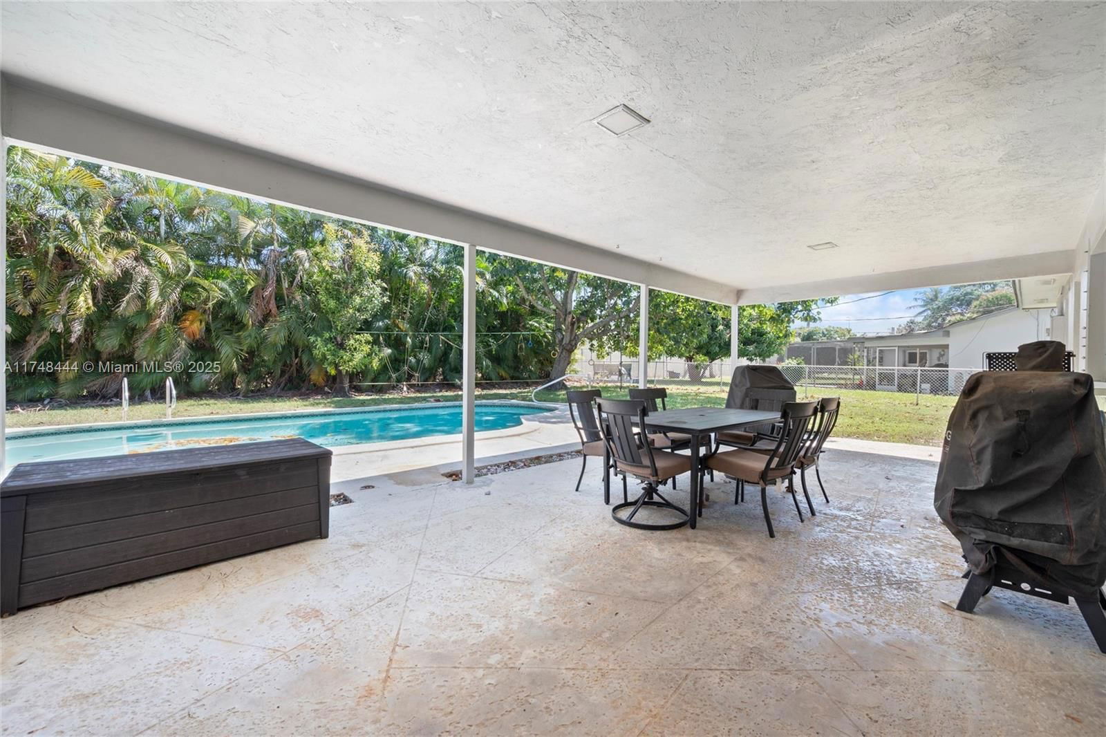 Real estate property located at 940 52nd Ave, Broward, Plantation Park Lakesites, Plantation, FL