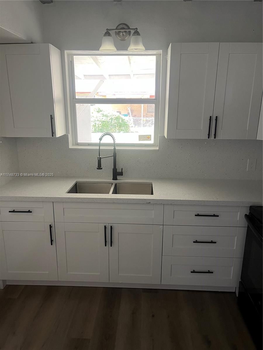 Real estate property located at 1790 148th St, Miami-dade, Arch Creeks Estates, Miami, FL
