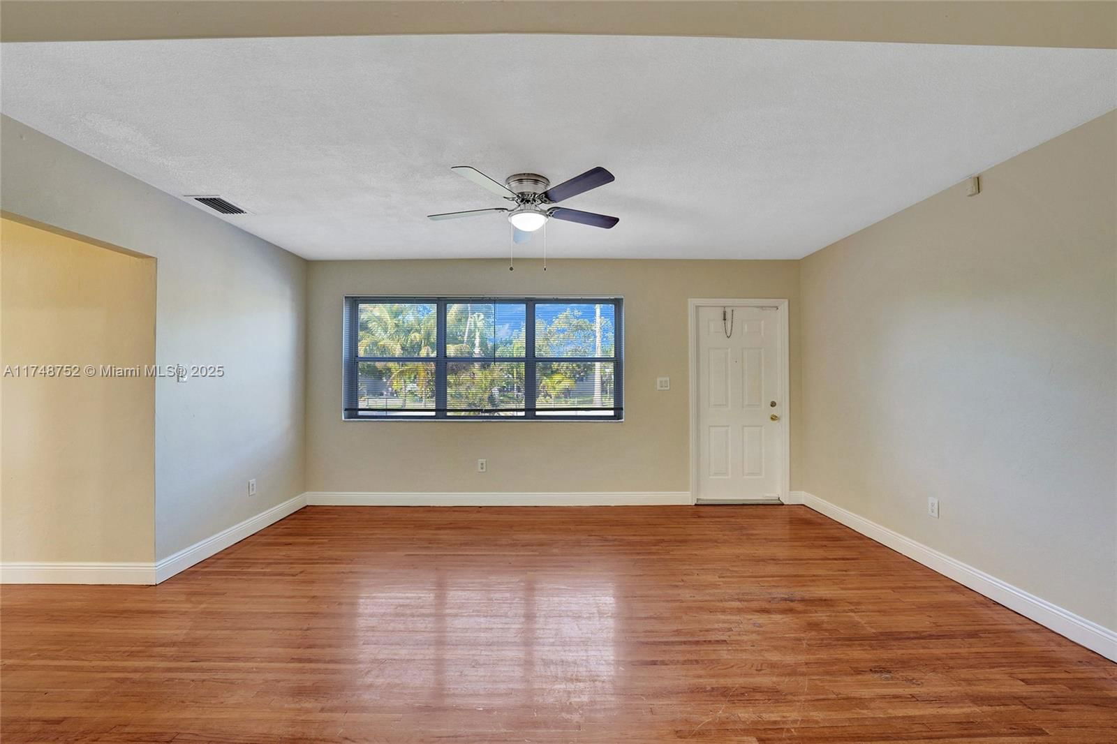 Real estate property located at 250 Carolina Ave, Broward, Melrose Park Sect 1, Fort Lauderdale, FL