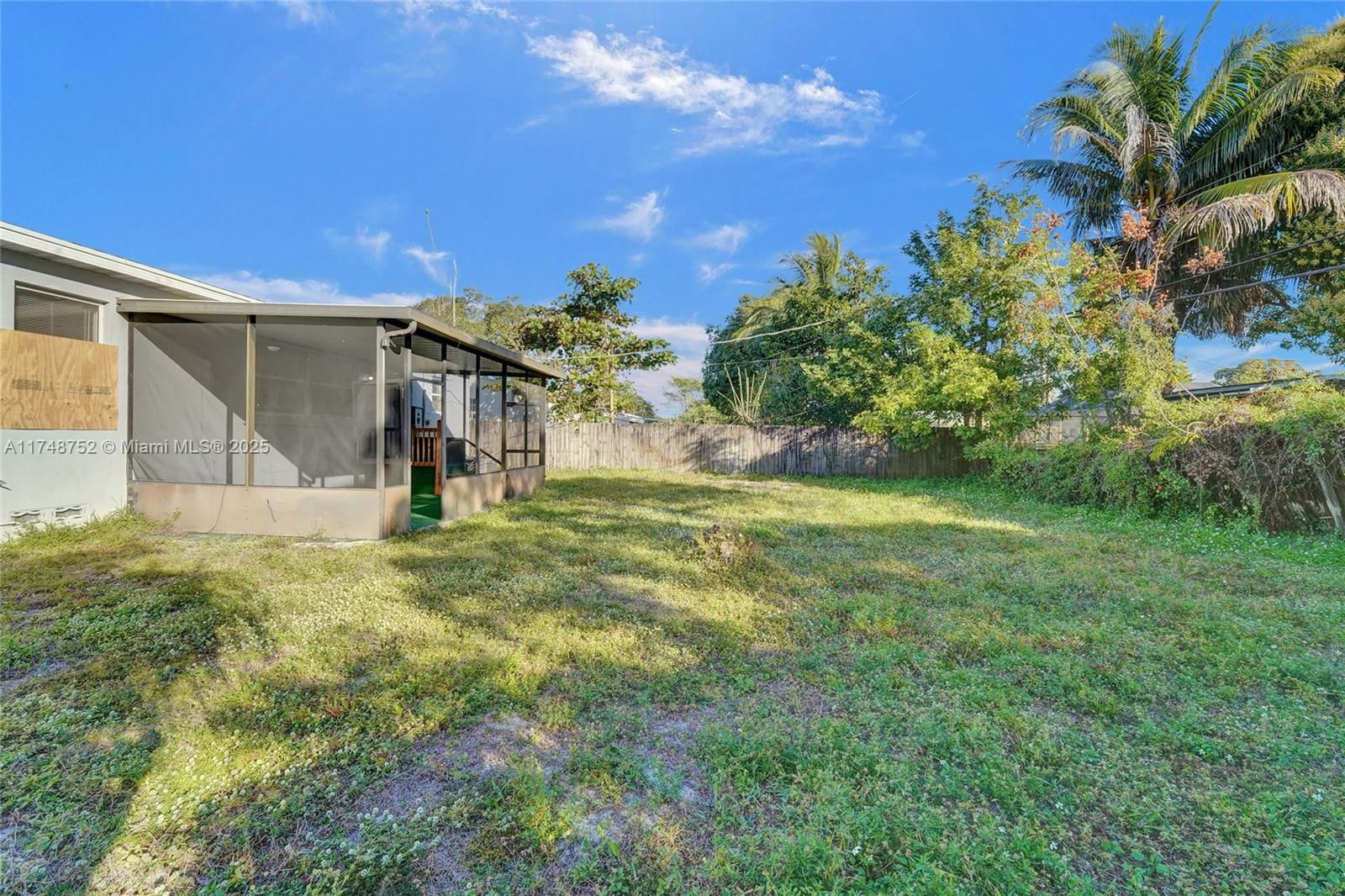 Real estate property located at 250 Carolina Ave, Broward, Melrose Park Sect 1, Fort Lauderdale, FL