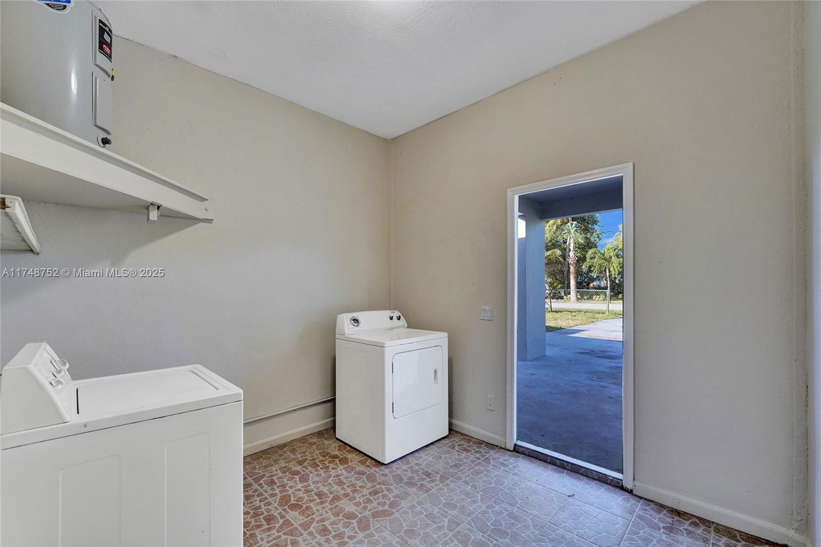 Real estate property located at 250 Carolina Ave, Broward, Melrose Park Sect 1, Fort Lauderdale, FL