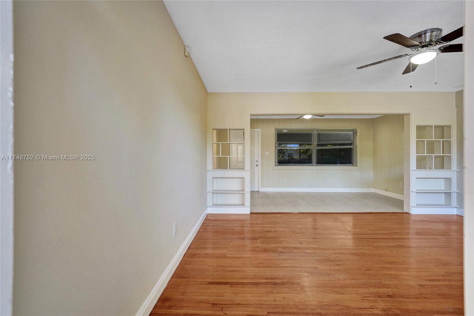 Real estate property located at 250 Carolina Ave, Broward, Melrose Park Sect 1, Fort Lauderdale, FL