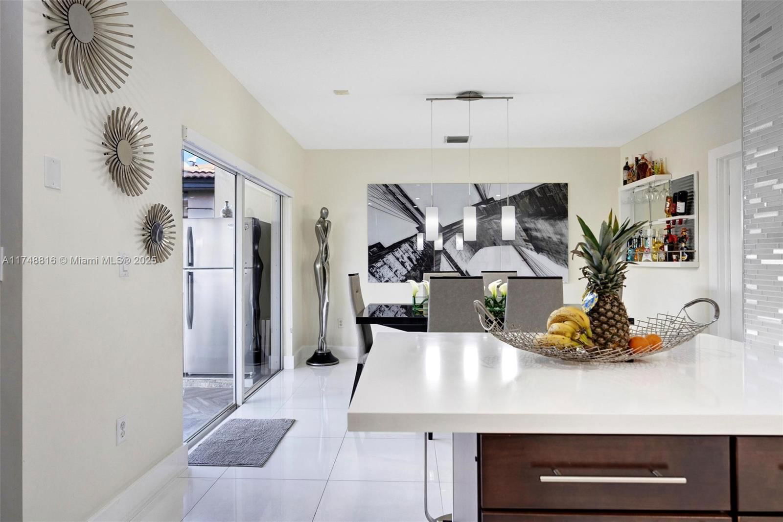 Real estate property located at 8851 208th Ter, Miami-dade, Pelican Bay At Old Cutler, Cutler Bay, FL
