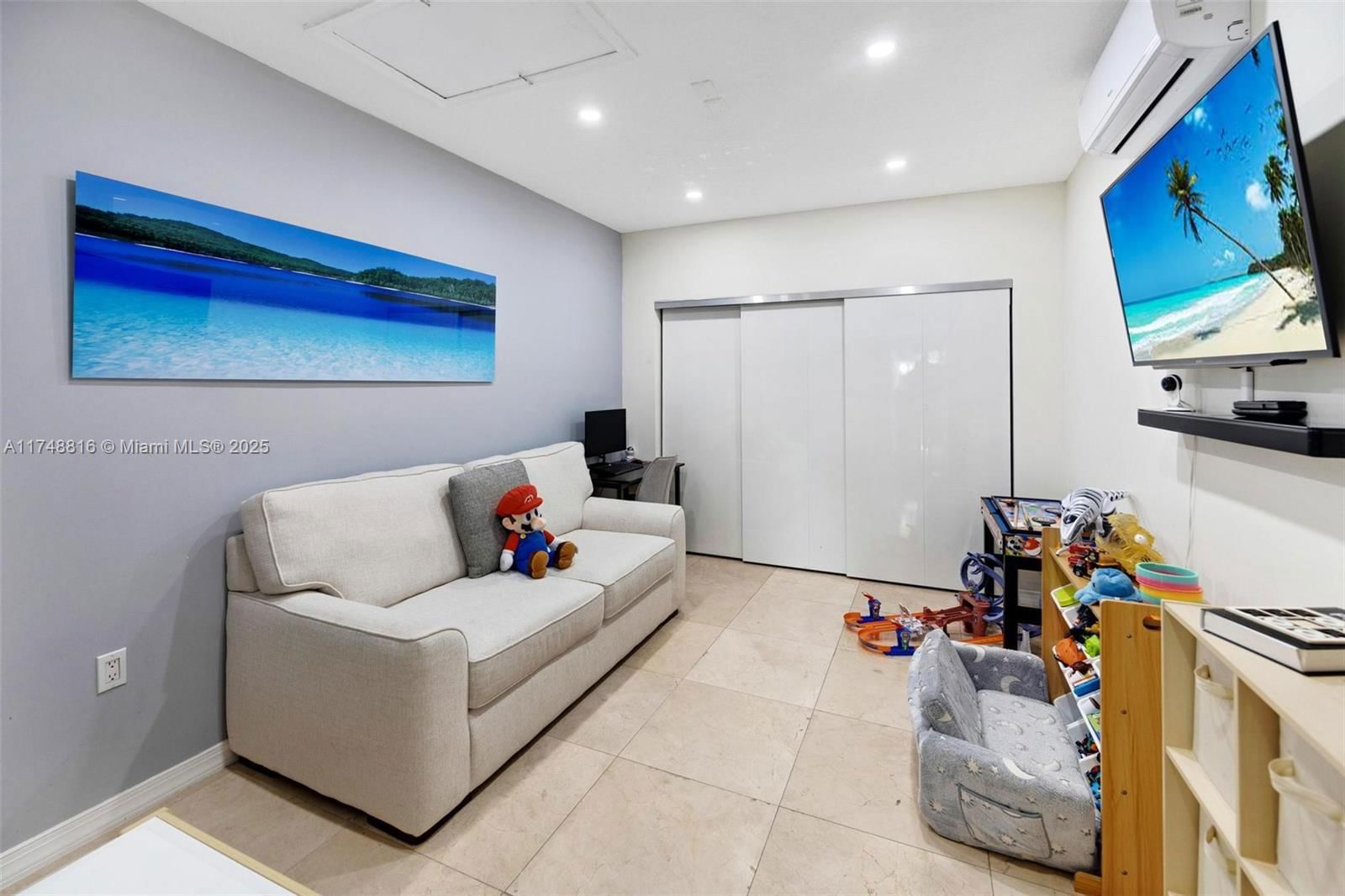 Real estate property located at 8851 208th Ter, Miami-dade, Pelican Bay At Old Cutler, Cutler Bay, FL