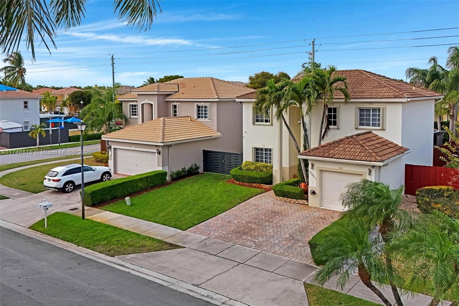 Real estate property located at 8851 208th Ter, Miami-dade, Pelican Bay At Old Cutler, Cutler Bay, FL