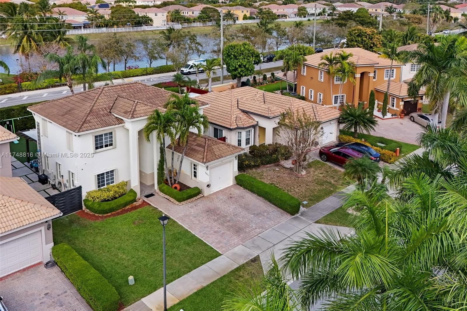 Real estate property located at 8851 208th Ter, Miami-dade, Pelican Bay At Old Cutler, Cutler Bay, FL