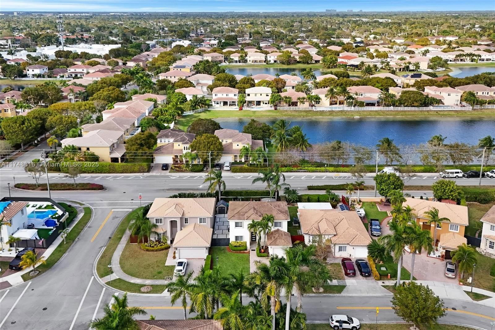 Real estate property located at 8851 208th Ter, Miami-dade, Pelican Bay At Old Cutler, Cutler Bay, FL