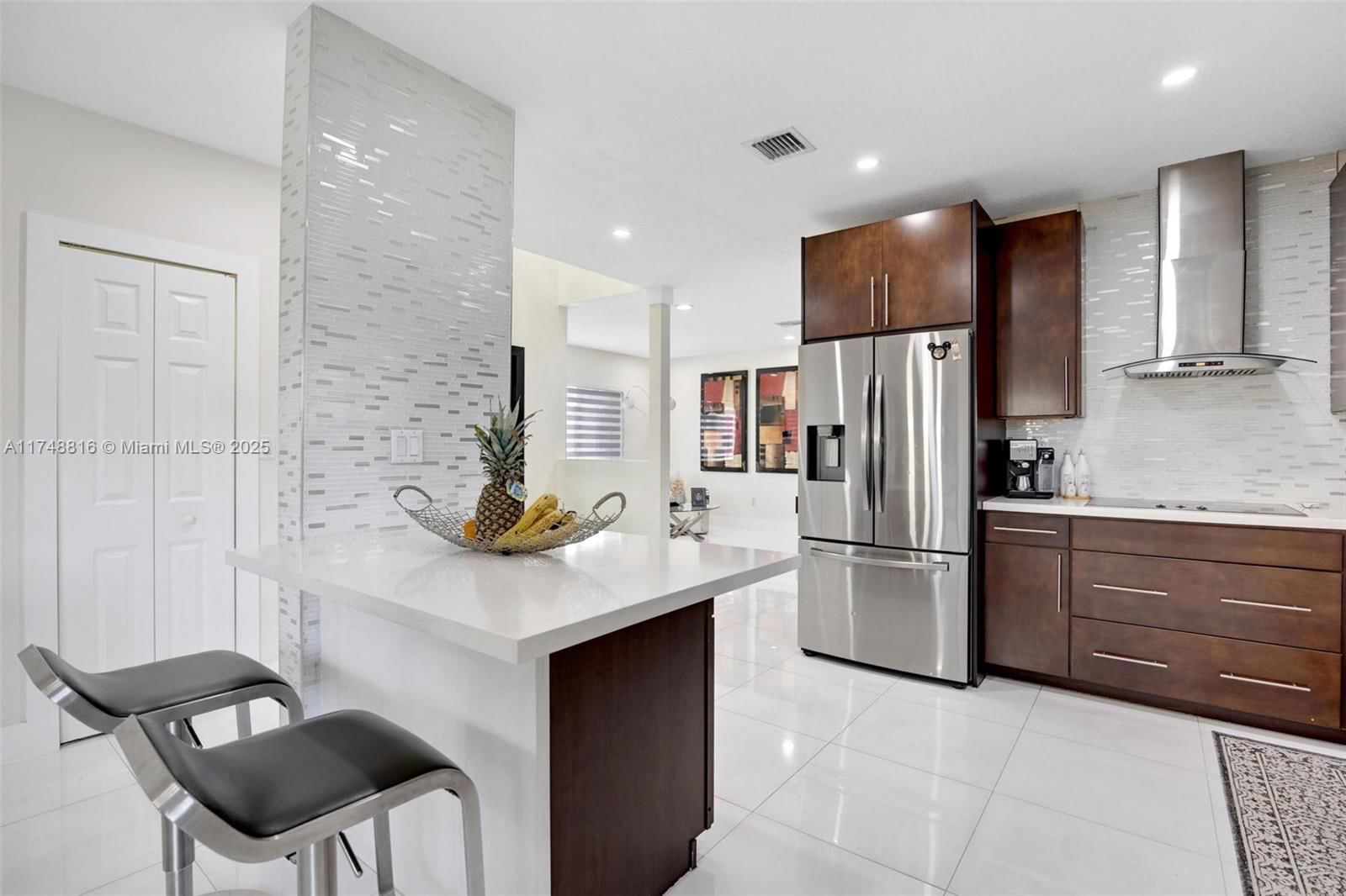 Real estate property located at 8851 208th Ter, Miami-dade, Pelican Bay At Old Cutler, Cutler Bay, FL