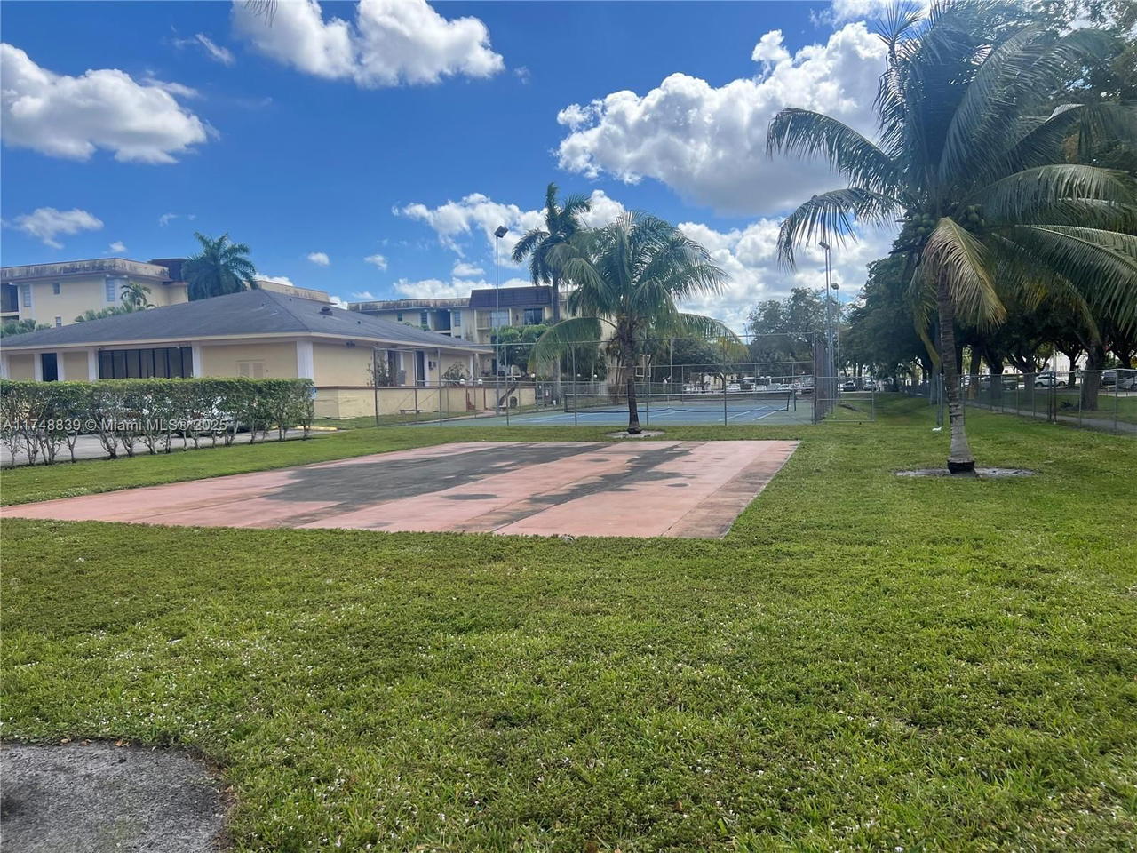 Real estate property located at 12035 2nd Ave A417, Miami-dade, Capri Gardens Condo, North Miami, FL