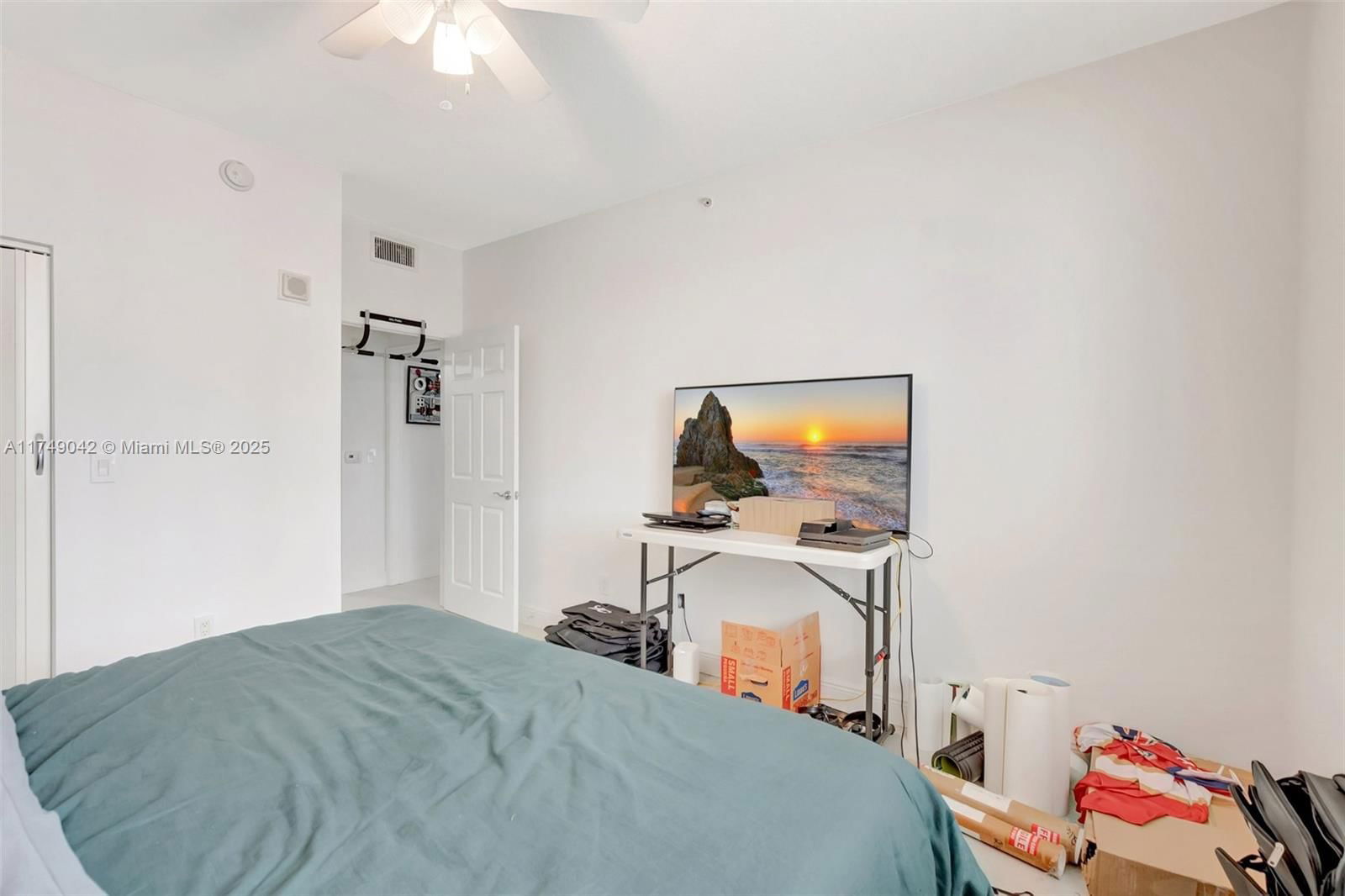 Real estate property located at 233 Federal Hwy #216, Palm Beach, Boca Grand Condo, Boca Raton, FL