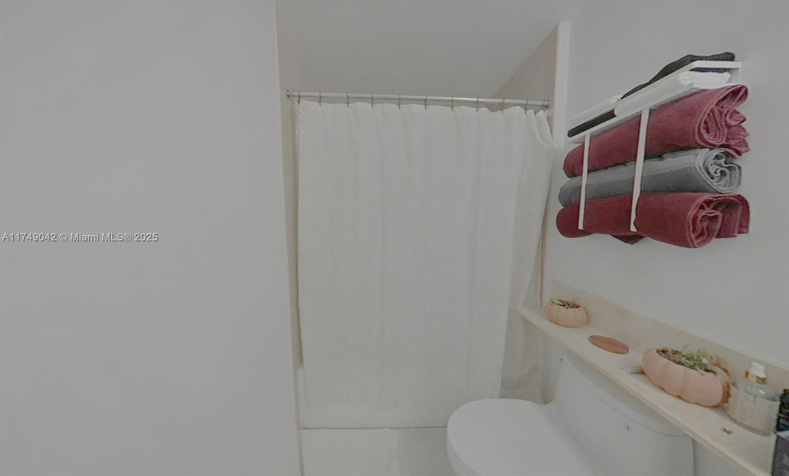 Real estate property located at 233 Federal Hwy #216, Palm Beach, Boca Grand Condo, Boca Raton, FL