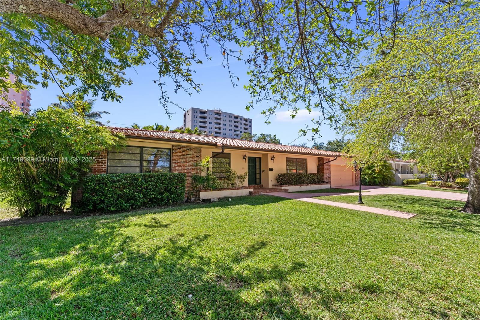 Real estate property located at 100 Sunrise Ave, Miami-dade, Amd & Corr Plat Of Sunris, Coral Gables, FL