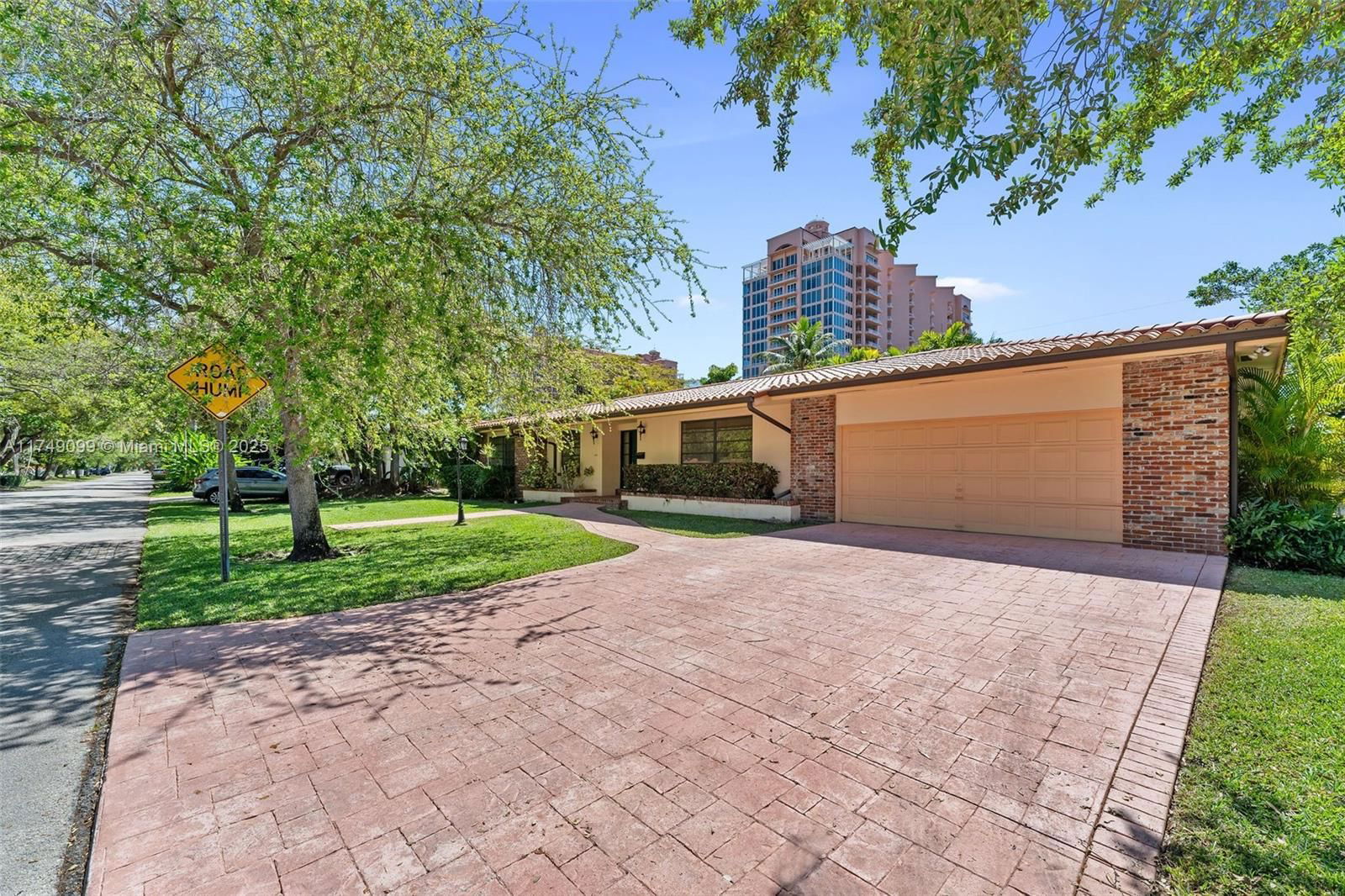 Real estate property located at 100 Sunrise Ave, Miami-dade, Amd & Corr Plat Of Sunris, Coral Gables, FL