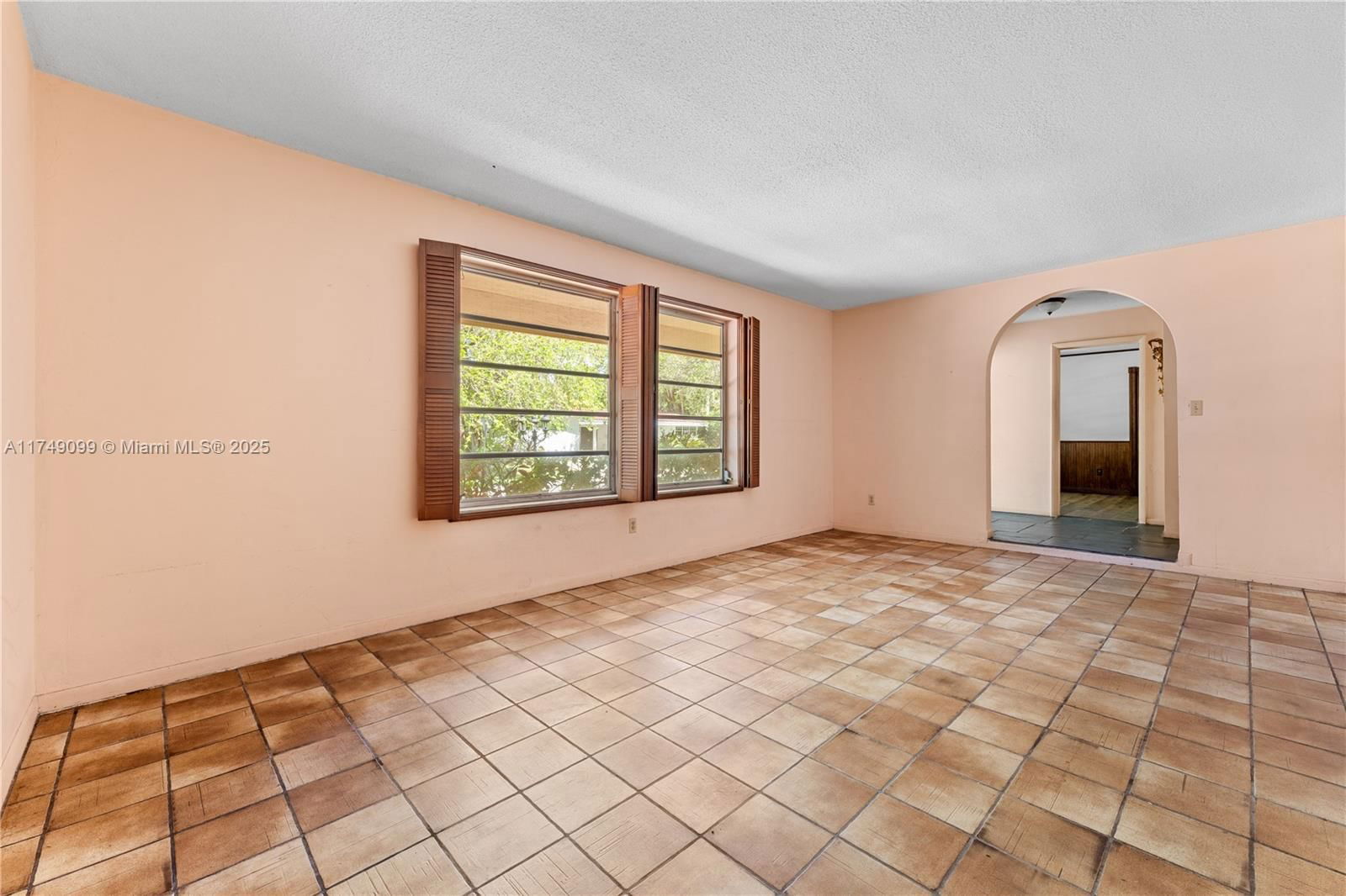 Real estate property located at 100 Sunrise Ave, Miami-dade, Amd & Corr Plat Of Sunris, Coral Gables, FL