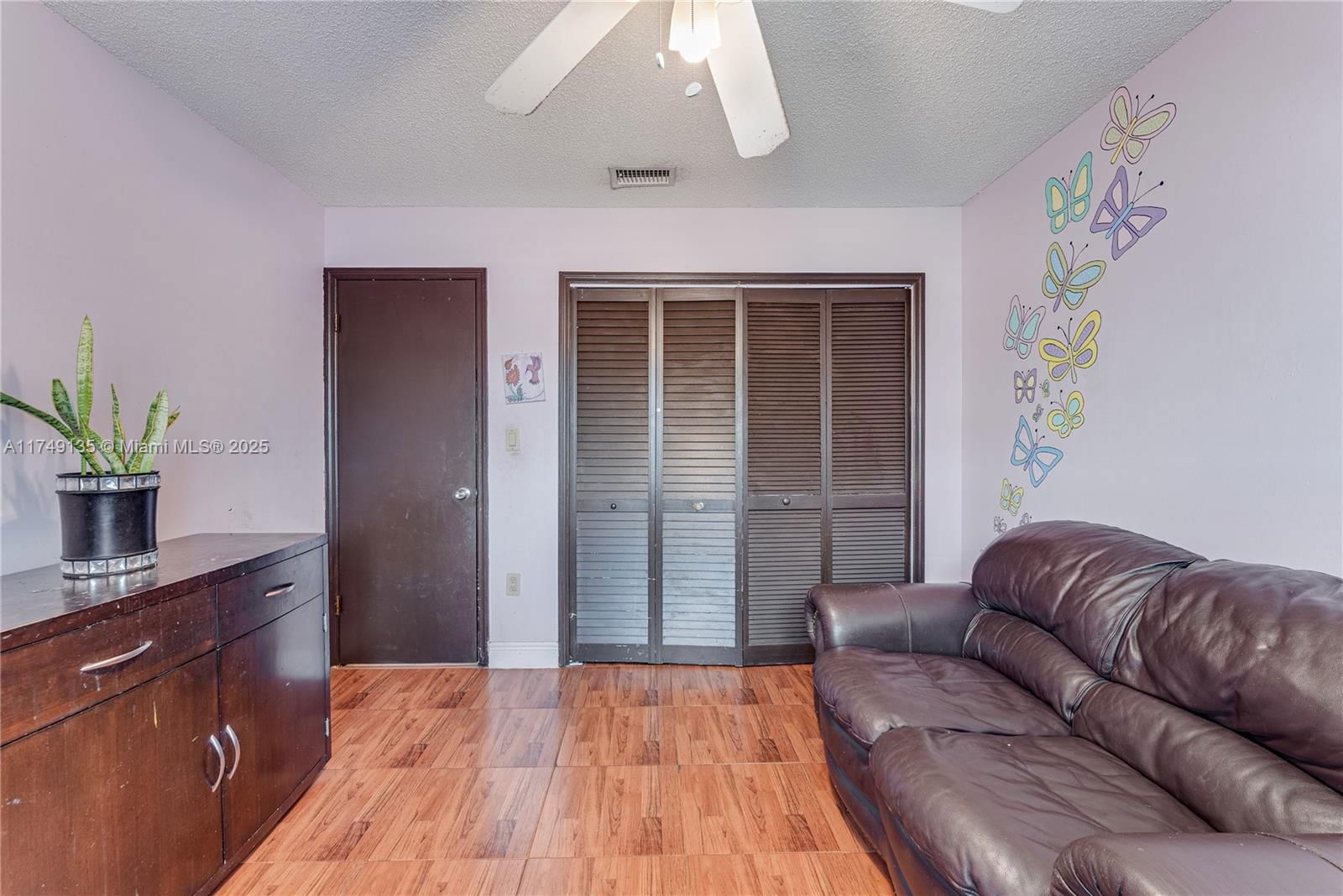 Real estate property located at 1001 127th Pl, Miami-dade, Vista Sub, Miami, FL