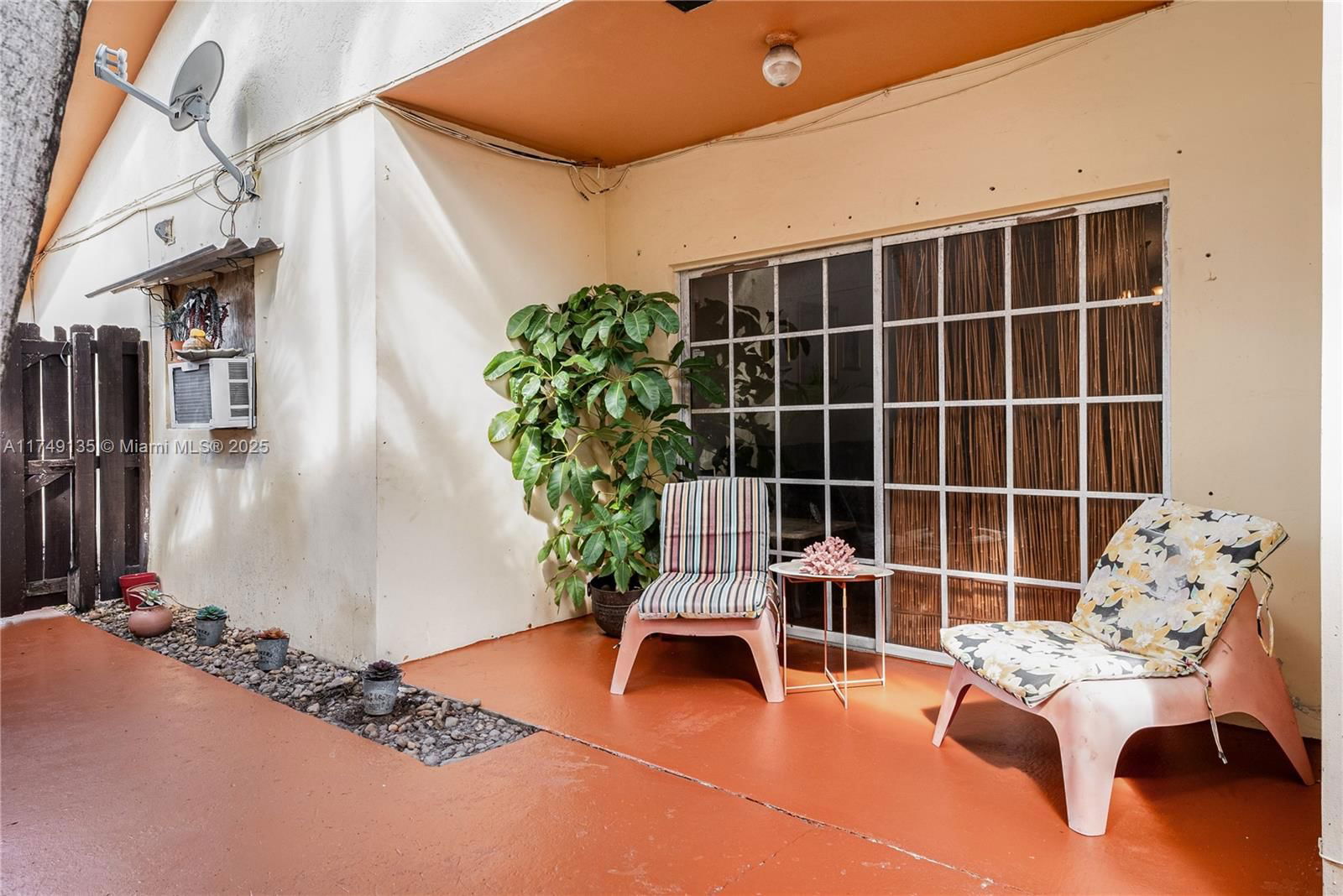 Real estate property located at 1001 127th Pl, Miami-dade, Vista Sub, Miami, FL